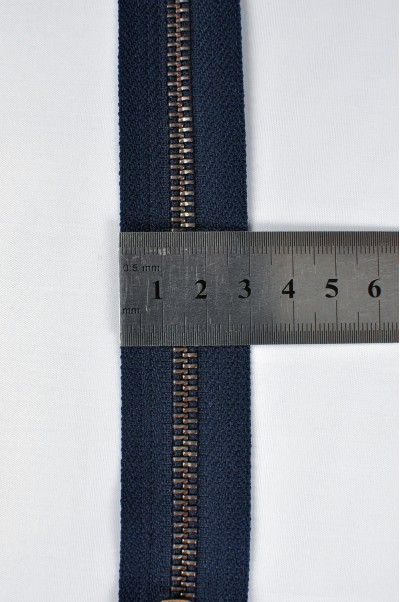 ZIP070  2號拉鏈 單頭拉鏈款式  紅古銅牙拉鏈   密尾拉鏈款式   不設單獨拉鍊訂購 正面照